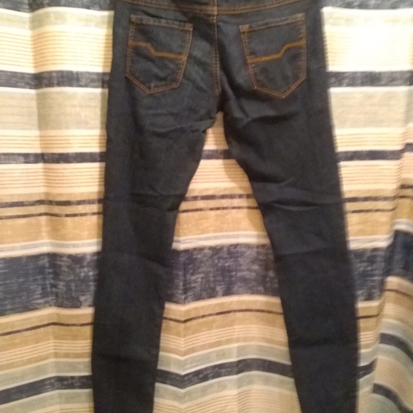 Jeans - Picture 3 of 3